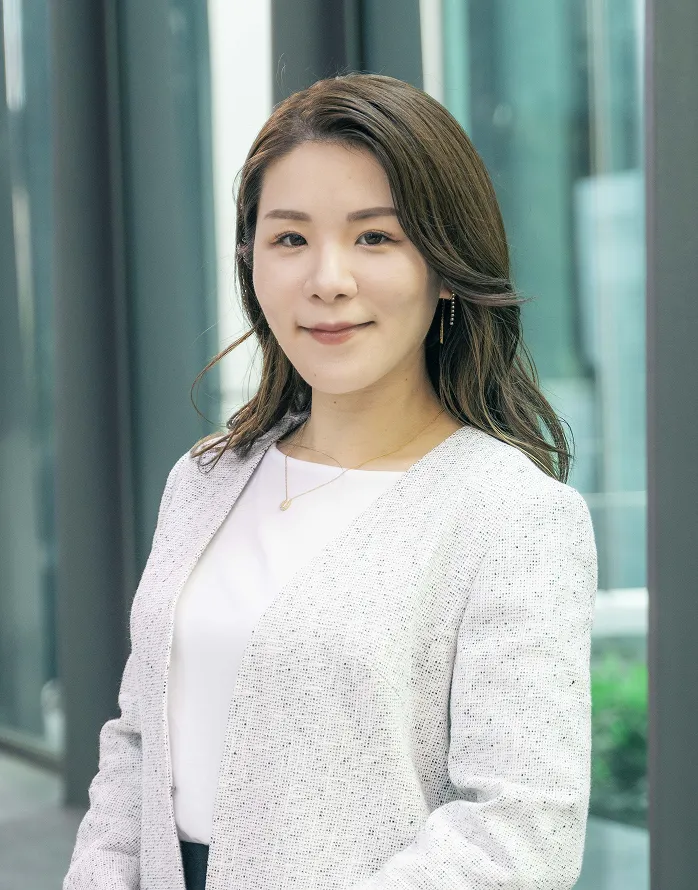 國本 知里 氏の写真